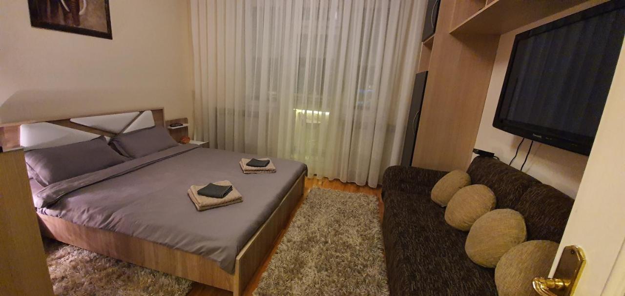 Apartment No 5 Pristina Esterno foto